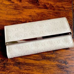 NWT GUESS White Leather Wallet